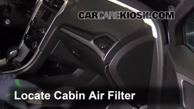 2014 Ford Fusion SE 2.5L 4 Cyl. Filtre à air (intérieur) Changement